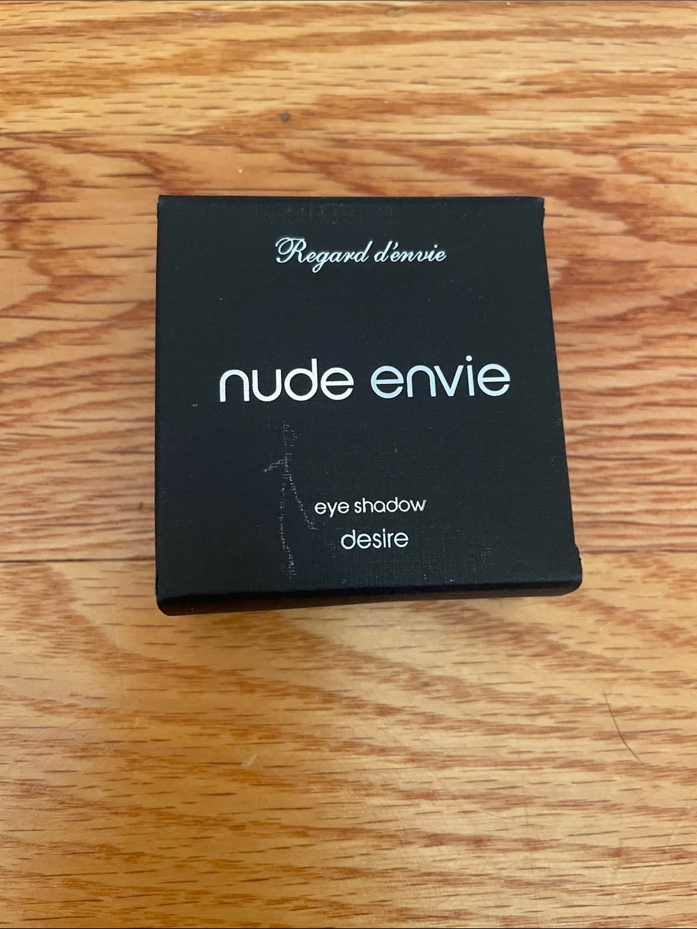 Nude Envie.  Desire Eye Shadow
